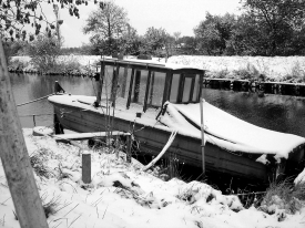 Boot im Schnee