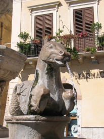 Italienischer Brunnen