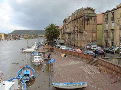 TEMO BEI BOSA  SARDINIEN