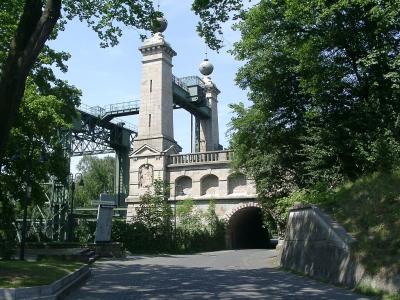 ALTES SCHIFFSHEBEWERK HENRICHENBURG