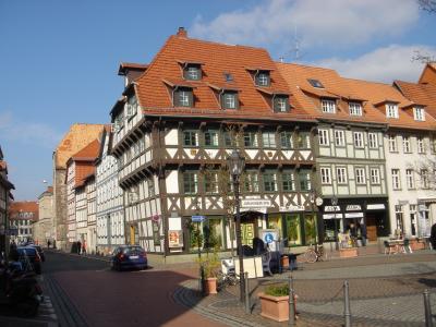 GÖTTINGEN  SCHÖNES FACHWERKHAUS