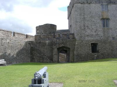 CAHIR CASTLE