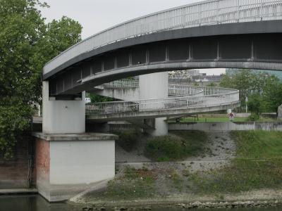 Schneckenbrücke