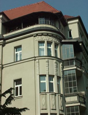 Spruchband Jugendstilhaus in Leipzig-Gohlis