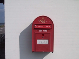 Briefkasten in DK (_ost _ass_)