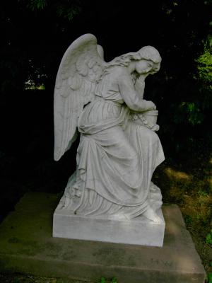 Engel auf Miltenberger St-Laurenzius Friedhof