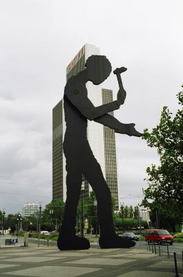 Hammering Man