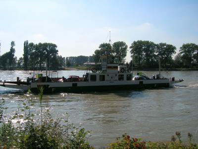 Am Rhein 3