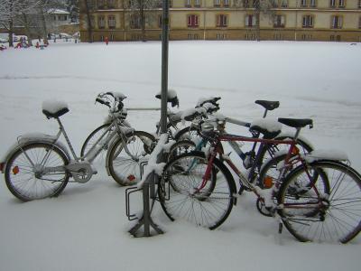 Schnee-Fahräder