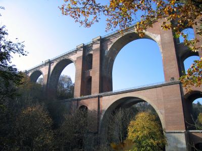 Elstertalbrücke im Herbst