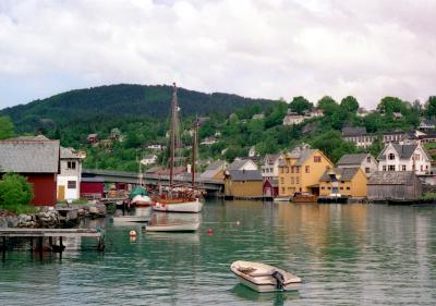 Hafen am Hardangerfjord (N)