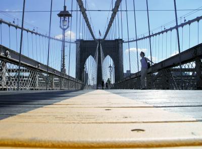 Auf der Brooklyn Bridge...