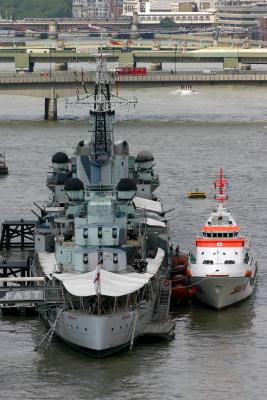 HMS Belfast & Seenotrettungskreuzer