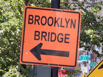 Wegweiser zur Brooklyn Bridge