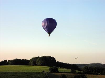 Ballon in der Landschaft