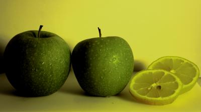 Achtung sauer-Äpfel und Zitronen