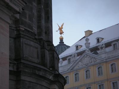 Blick von der Frauenkirche.... Stilmix Dresden