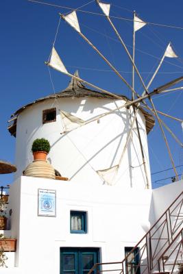 windmühle auf santorini