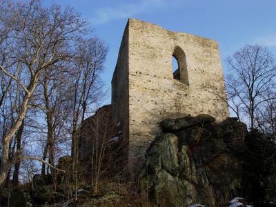 Burgsteinkirche/-ruine im Winter