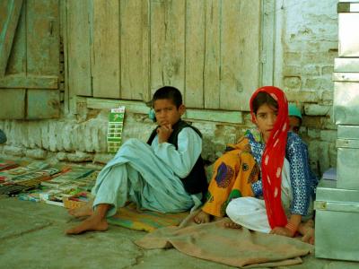 3 (und nicht 2 !) Kinder in Kabul