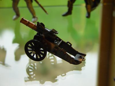 Miniatur-Kanone II