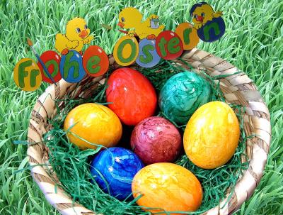 -- Frohe Ostern --