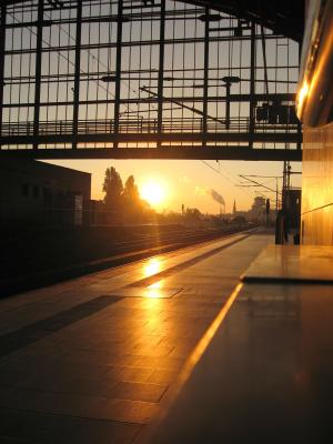 Sonnenaufgang Berlin Ostbahnhof
