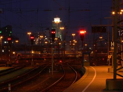 Nürnberg Hauptbahnhof bei Nacht
