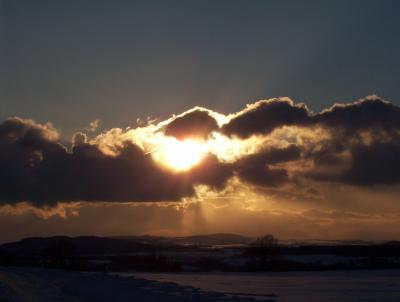 Winterwolkensonnenspiel