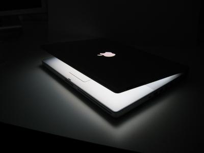 Apple PowerBook G4 15,2