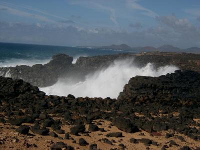 Hochspritzendes Meer