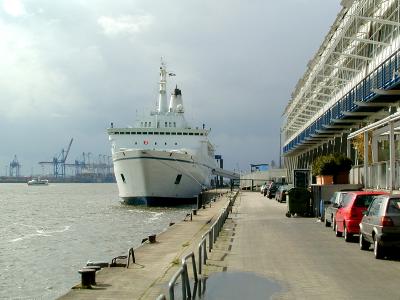 England -Terminal in Hamburg