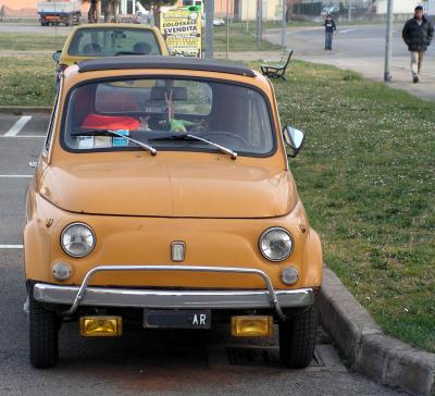 Fiat 500 originale aus Arezzo (Front)