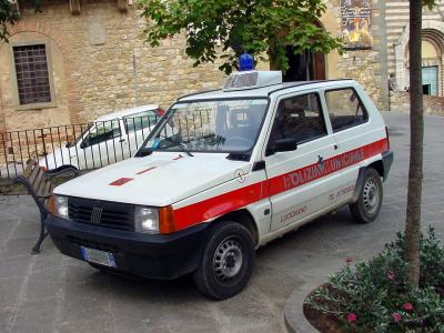 Polizeiwagen in Lucignano, Toskana