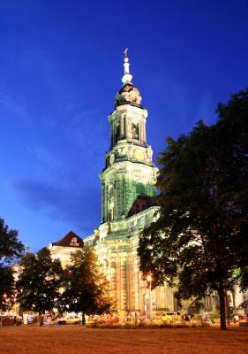 Kreuzkirche Dresden am Abend