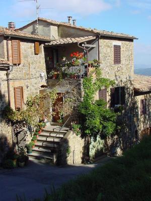 Rustikales Steinhaus in Montalcino (Toscana)
