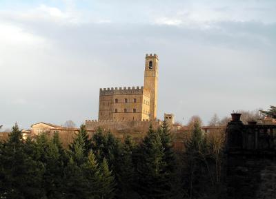 Burg zu Poppi in der Toscana