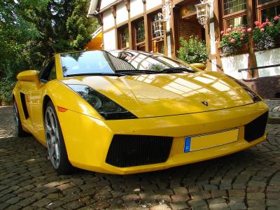 Lamborghini in gelb #11