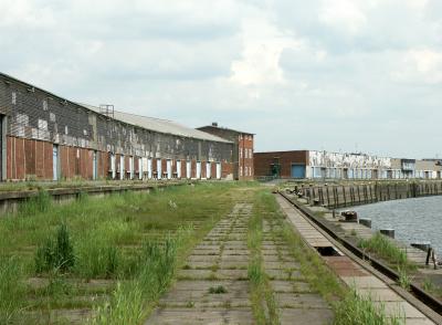 alte Kaianlage im Hamburger-Hafen