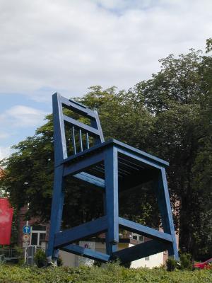blauer Stuhl