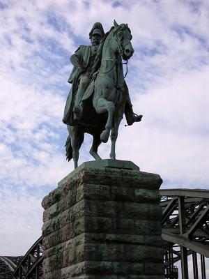 Reiterdenkmal an der Hohenzollernbrücke