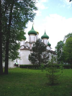Kirche im Männerkloster in Suzdal
