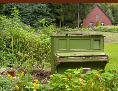 Ein Klavier im Grünen