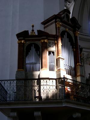 Eine Orgel