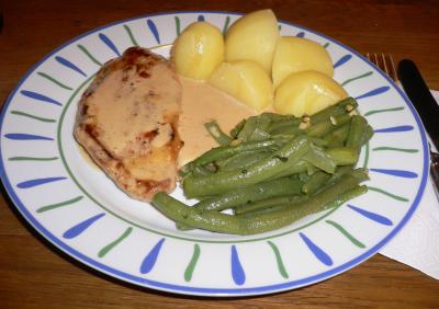 Rahmschnitzel mit Knoblauchbohnen