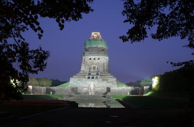 Oktoberabend am Völkerschlachtdenkmal I