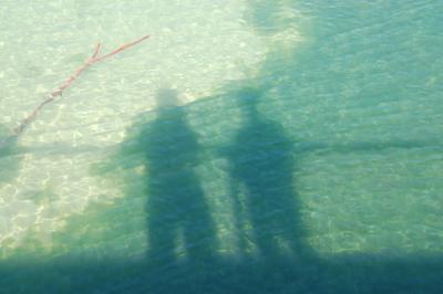 Schatten im Wasser