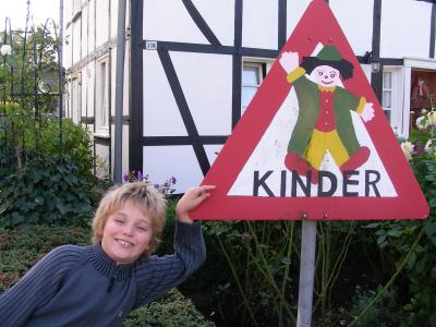 Achtung Kinder!