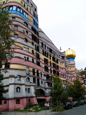 Hundertwasser- Darmstadt 5