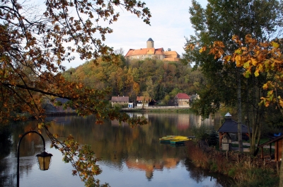 Goldener Oktober bei Burg Schönfels